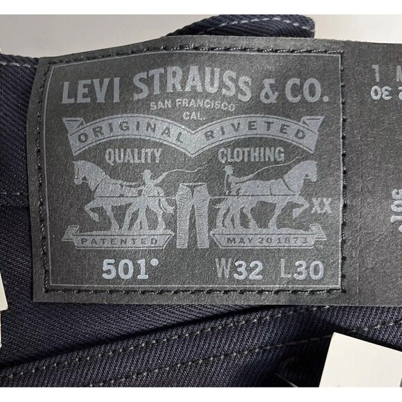 Levi's Men's 501 Original Straight Leg Button Fly Dark Blue Jeans 32 X 30 New! - Picture 8 of 8